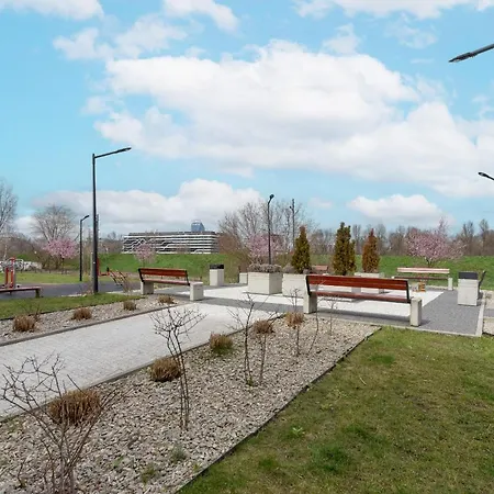 Spacious With Balcony Zabłocie By Renters Apartamento Cracóvia