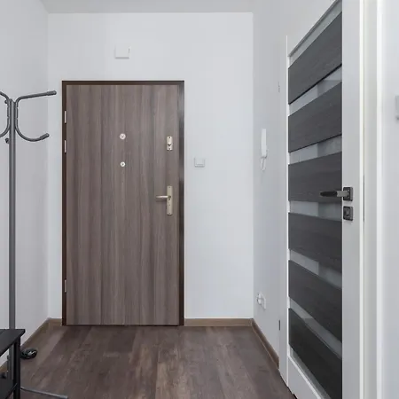 Spacious With Balcony Zabłocie By Renters