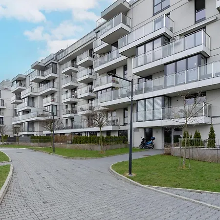 Spacious With Balcony Zablocie By Renters Lägenhet