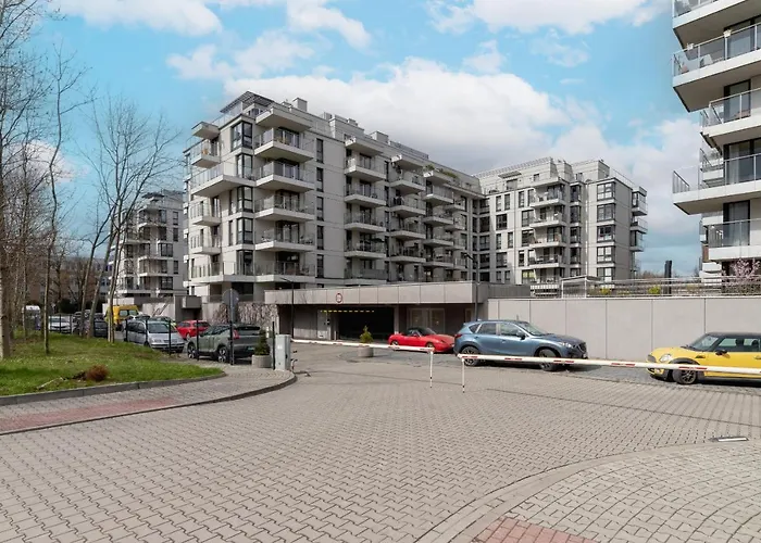 Spacious With Balcony Zablocie By Renters Apartman