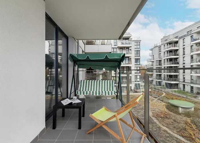 Apartman Spacious With Balcony Zablocie By Renters Krakkó