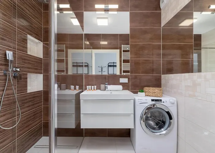 Spacious With Balcony Zablocie By Renters Apartman