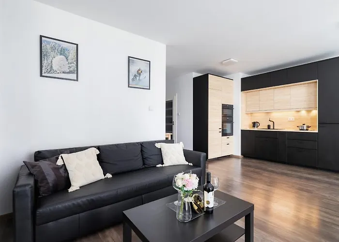 Apartman Spacious With Balcony Zablocie By Renters Krakkó