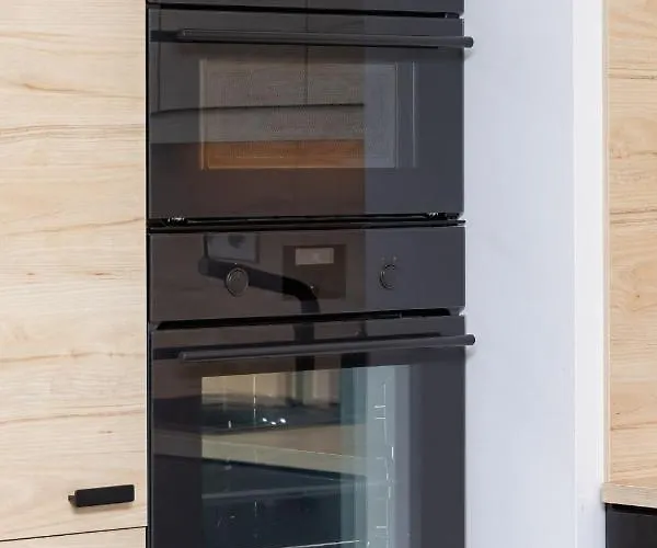 Apartman Spacious With Balcony Zablocie By Renters Krakkó